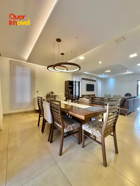 Casa de Condomínio com 3 quartos à venda, 273m2 em Jardim Cybelli, Ribeirao Preto - SP - imagem 7 Foto 7 de Casa de Condomínio com 3 quartos à venda, 273m2 em Jardim Cybelli, Ribeirao Preto - SP