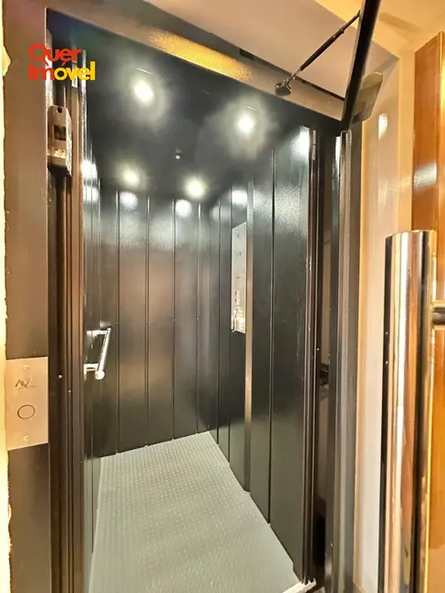 Casa de Condomínio com 3 quartos à venda, 273m2 em Jardim Cybelli, Ribeirao Preto - SP - imagem 4 Foto 4 de Casa de Condomínio com 3 quartos à venda, 273m2 em Jardim Cybelli, Ribeirao Preto - SP
