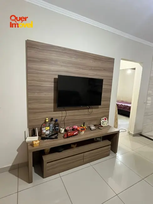 Casa com 2 quartos à venda, 62m2 em Jardim Ângelo Jurca, Ribeirao Preto - SP - imagem 3 Foto 3 de Casa com 2 quartos à venda, 62m2 em Jardim Ângelo Jurca, Ribeirao Preto - SP