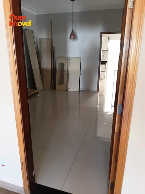 Casa com 3 quartos à venda, 170m2 em Ribeirao Preto - SP - imagem 8 Foto 8 de Casa com 3 quartos à venda, 170m2 em Ribeirao Preto - SP