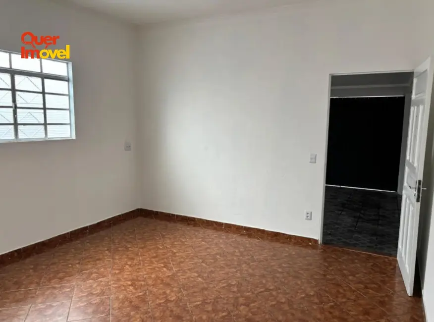 Casa com 3 quartos à venda, 176m2 em Jardim Jandaia, Ribeirao Preto - SP - imagem 3 Foto 3 de Casa com 3 quartos à venda, 176m2 em Jardim Jandaia, Ribeirao Preto - SP