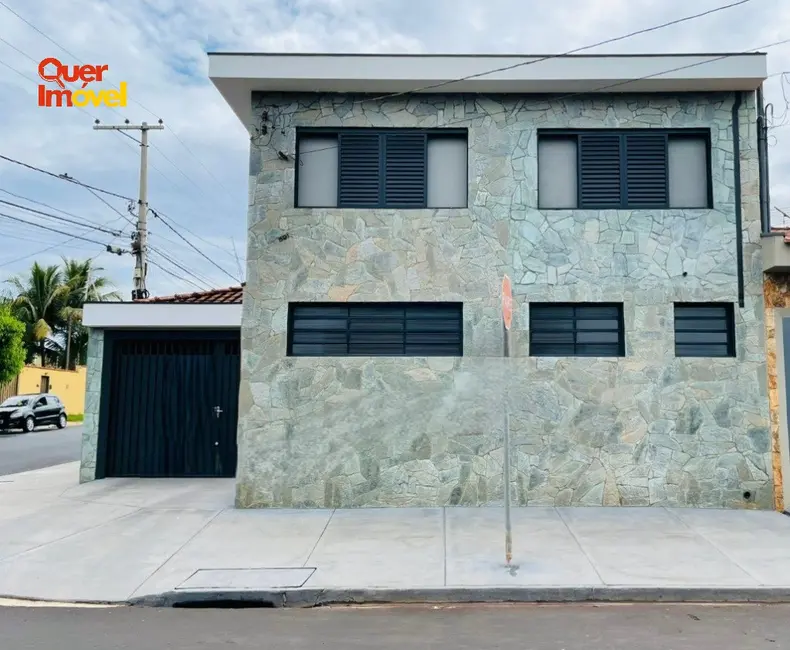 Casa com 3 quartos à venda, 191m2 em Jardim Anhangüera, Ribeirao Preto - SP - imagem 2 Foto 2 de Casa com 3 quartos à venda, 191m2 em Jardim Anhangüera, Ribeirao Preto - SP