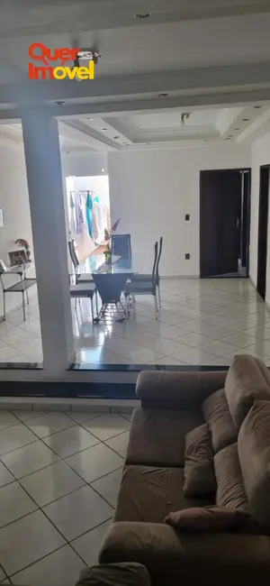 Casa com 3 quartos à venda, 220m2 em Parque das Andorinhas, Ribeirao Preto - SP - imagem 2 Foto 2 de Casa com 3 quartos à venda, 220m2 em Parque das Andorinhas, Ribeirao Preto - SP