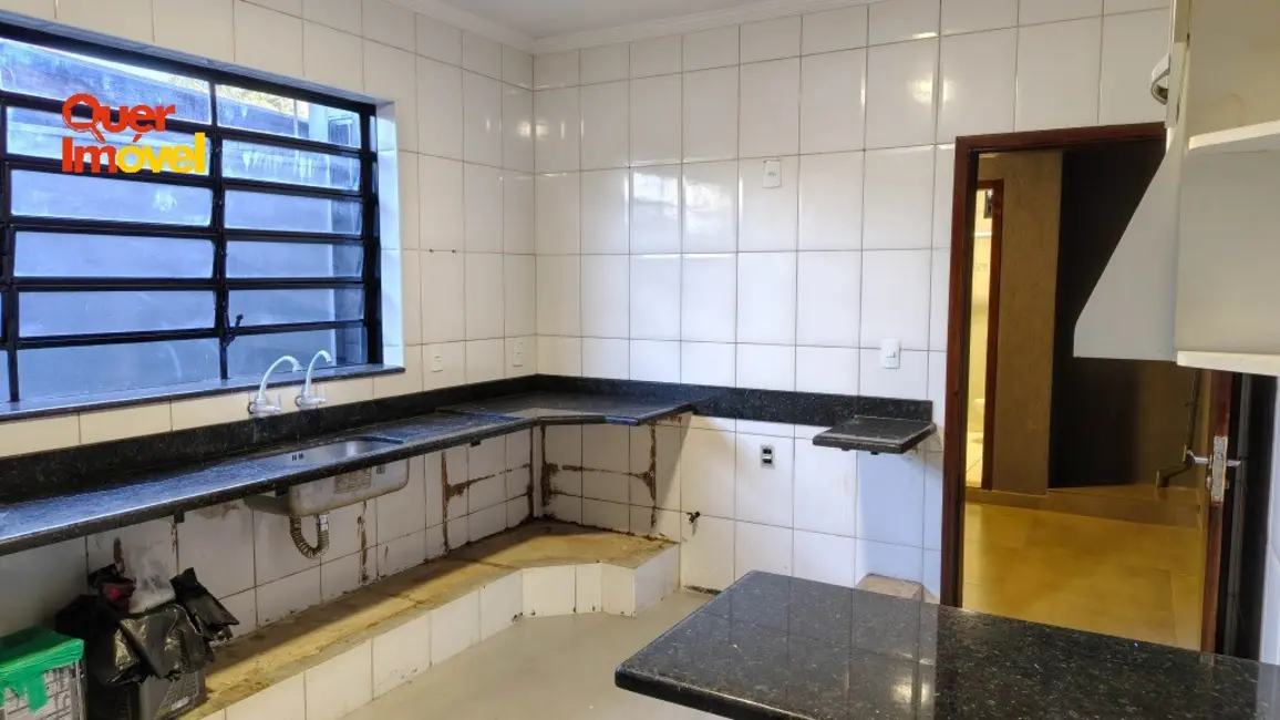 Casa com 3 quartos à venda, 217m2 em Vila Maria Luiza, Ribeirao Preto - SP - imagem 7 Foto 7 de Casa com 3 quartos à venda, 217m2 em Vila Maria Luiza, Ribeirao Preto - SP