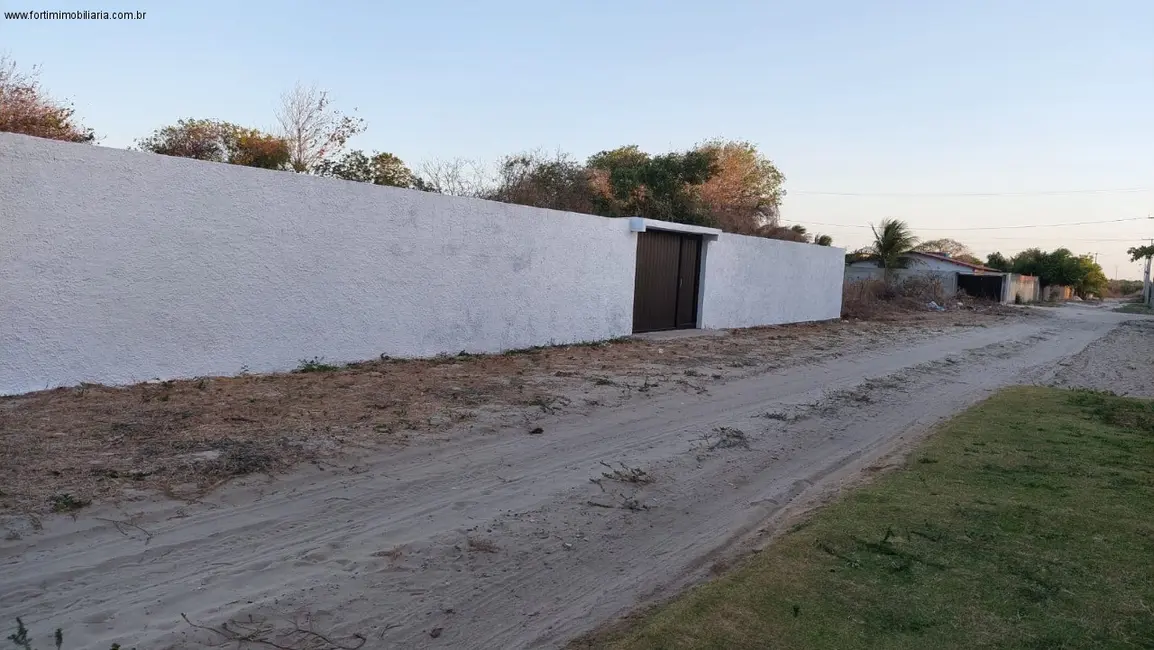 Foto 2 de Terreno / Lote à venda, 729m2 em Beberibe - CE