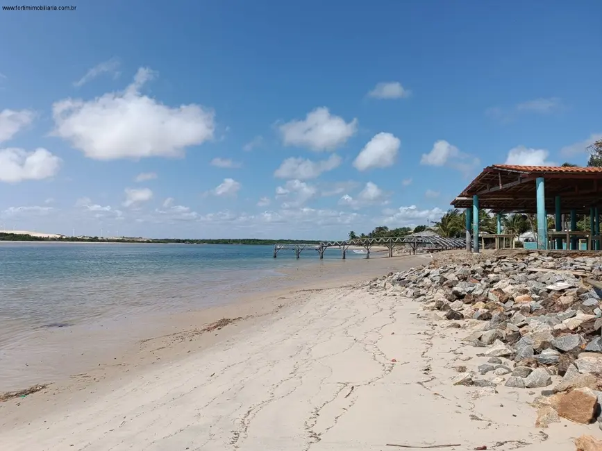 Foto 1 de Prédio Inteiro à venda, 546m2 em Fortim - CE