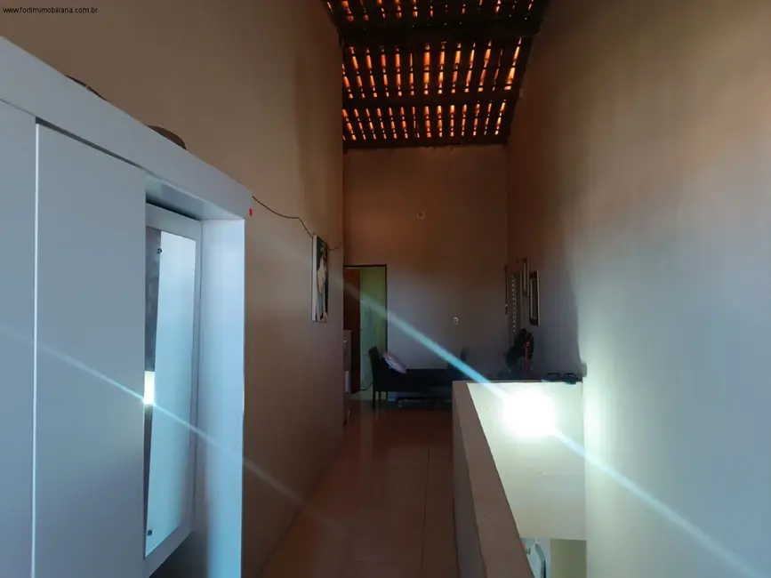 Casa com 3 quartos à venda, 250m2 em Aracati - CE - imagem 5 Foto 5 de Casa com 3 quartos à venda, 250m2 em Aracati - CE