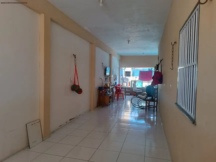 Casa com 3 quartos à venda, 250m2 em Aracati - CE - imagem 3 Foto 3 de Casa com 3 quartos à venda, 250m2 em Aracati - CE