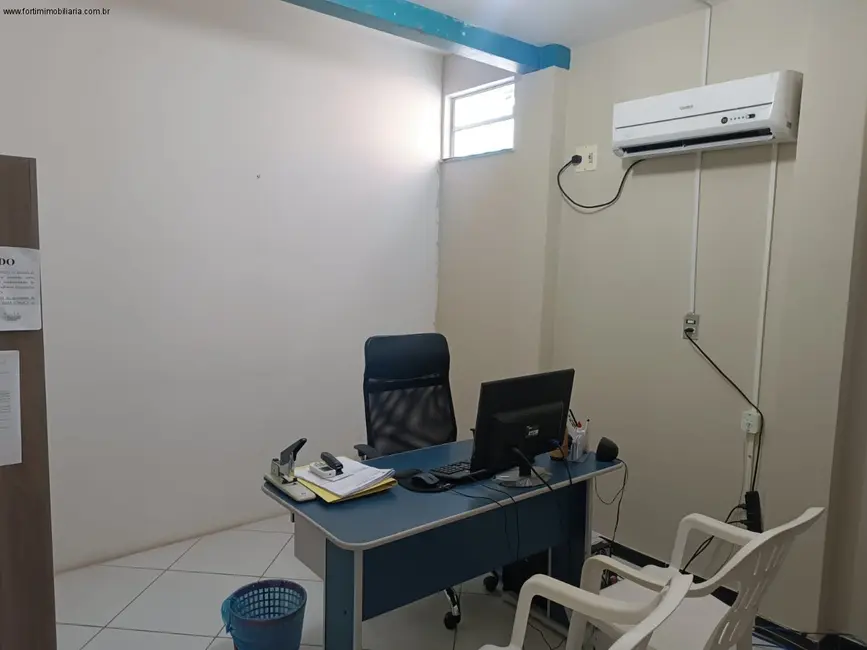 Foto 6 de Prédio Inteiro com 7 quartos à venda, 285m2 em Centro, Fortim - CE