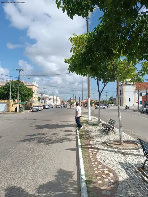 Casa com 3 quartos à venda, 355m2 em Centro, Aracati - CE - imagem 3 Foto 3 de Casa com 3 quartos à venda, 355m2 em Centro, Aracati - CE