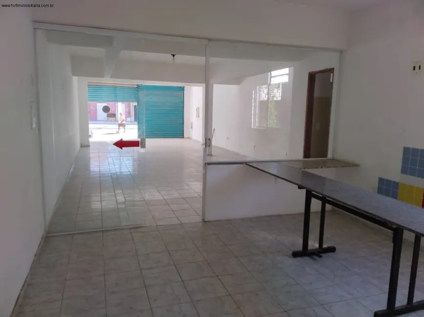 Casa com 3 quartos à venda, 355m2 em Centro, Aracati - CE - imagem 8 Foto 8 de Casa com 3 quartos à venda, 355m2 em Centro, Aracati - CE
