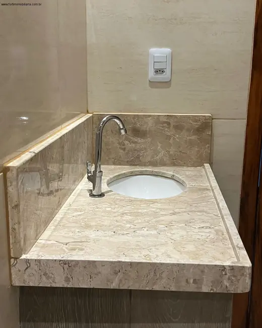 Foto 9 de Casa com 2 quartos à venda, 250m2 em Centro, Fortim - CE