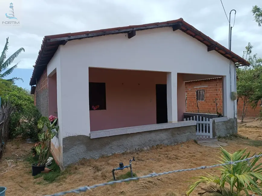 Foto 3 de Casa com 2 quartos à venda, 554m2 em Fortim - CE
