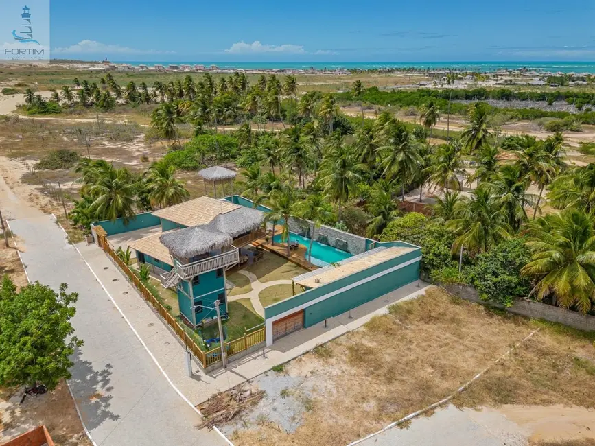 Foto 2 de Casa com 5 quartos à venda, 850m2 em Fortim - CE