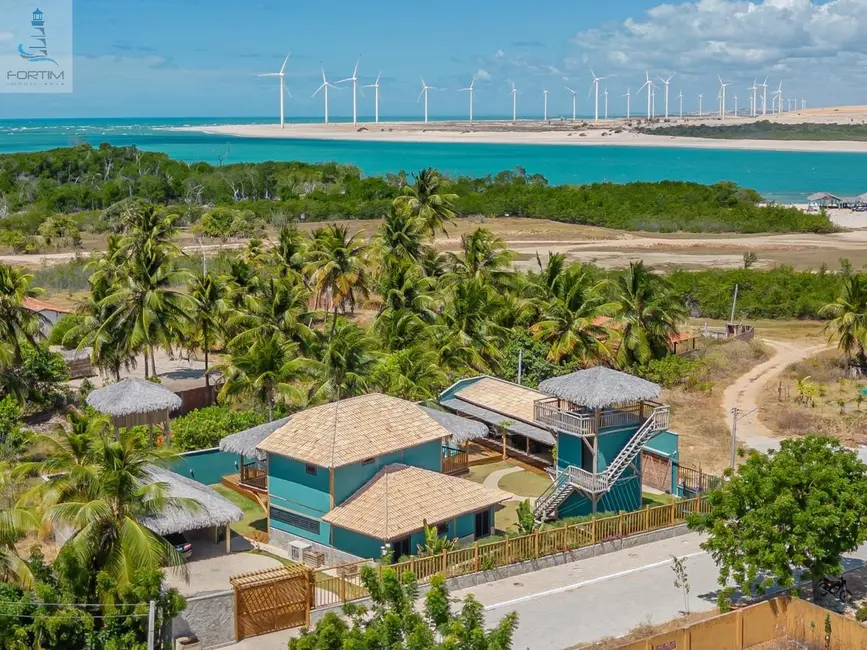 Foto 1 de Casa com 5 quartos à venda, 850m2 em Fortim - CE