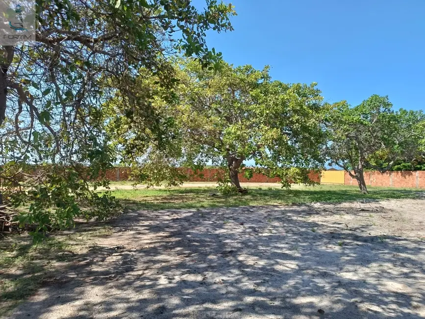 Foto 1 de Terreno / Lote à venda, 10800m2 em Fortim - CE