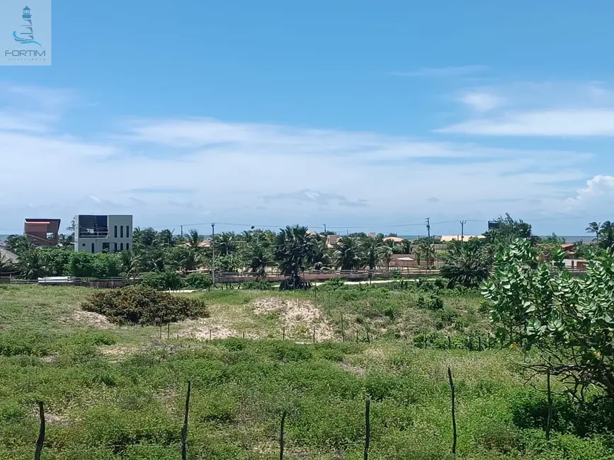 Foto 3 de Terreno / Lote à venda, 396m2 em Fortim - CE