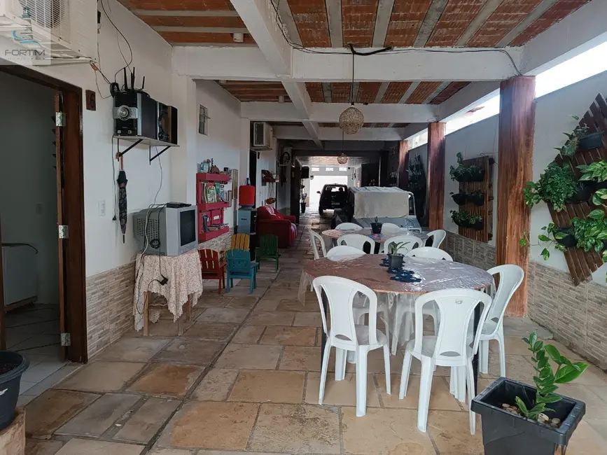 Pousada com 7 quartos à venda, 340m2 em Centro, Fortim - CE - imagem 4 Foto 4 de Pousada com 7 quartos à venda, 340m2 em Centro, Fortim - CE