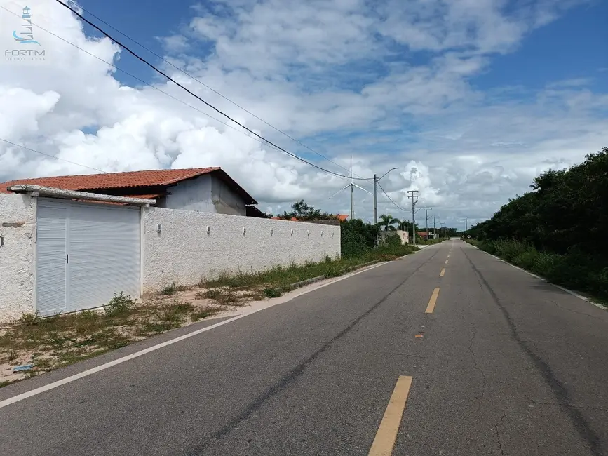 Foto 2 de Casa com 2 quartos à venda, 300m2 em Fortim - CE
