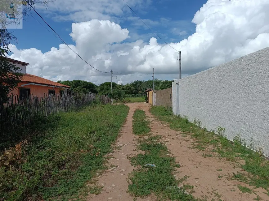 Foto 4 de Casa com 2 quartos à venda, 300m2 em Fortim - CE