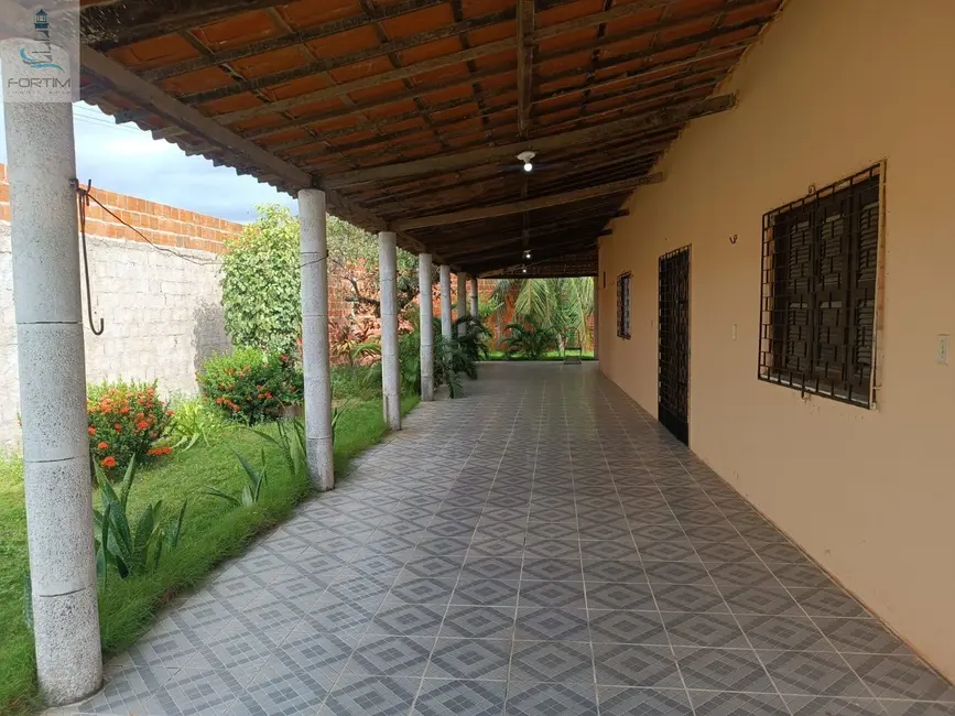 Foto 3 de Casa com 3 quartos à venda, 541m2 em Centro, Fortim - CE