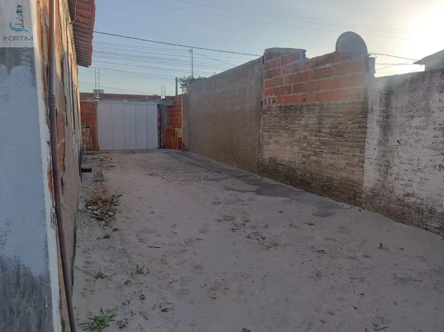 Foto 4 de Casa com 2 quartos à venda, 539m2 em Fortim - CE