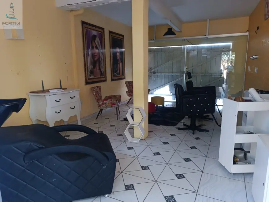 Foto 4 de Casa com 2 quartos à venda, 245m2 em Fortim - CE