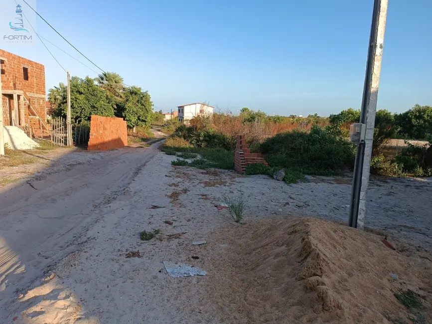 Foto 4 de Casa com 4 quartos à venda, 325m2 em Centro, Fortim - CE