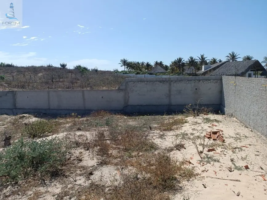 Foto 3 de Terreno / Lote à venda, 1584m2 em Fortim - CE