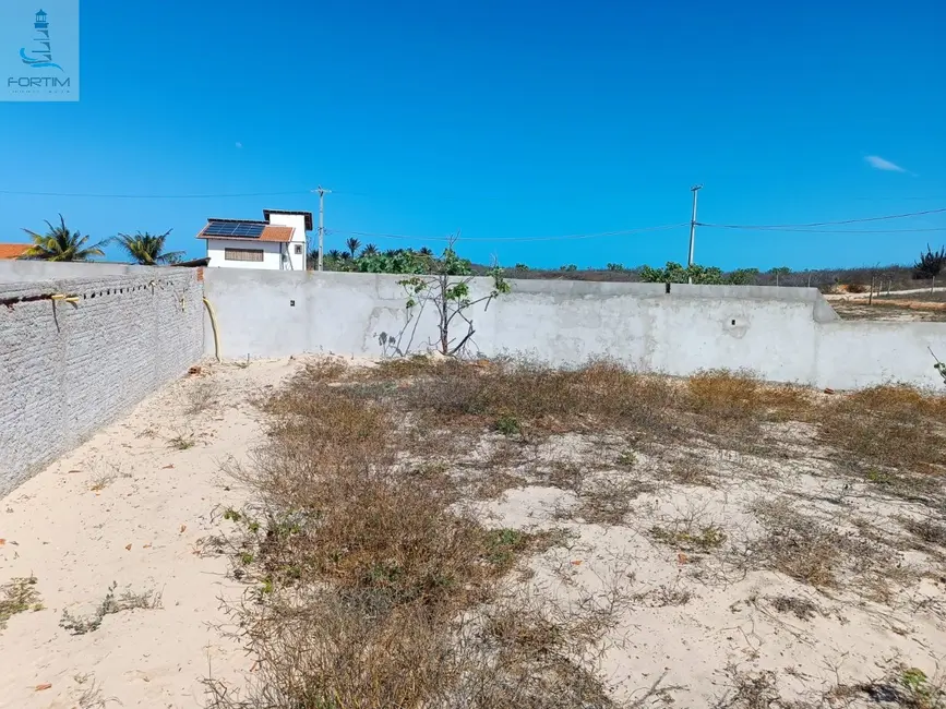 Foto 4 de Terreno / Lote à venda, 1584m2 em Fortim - CE