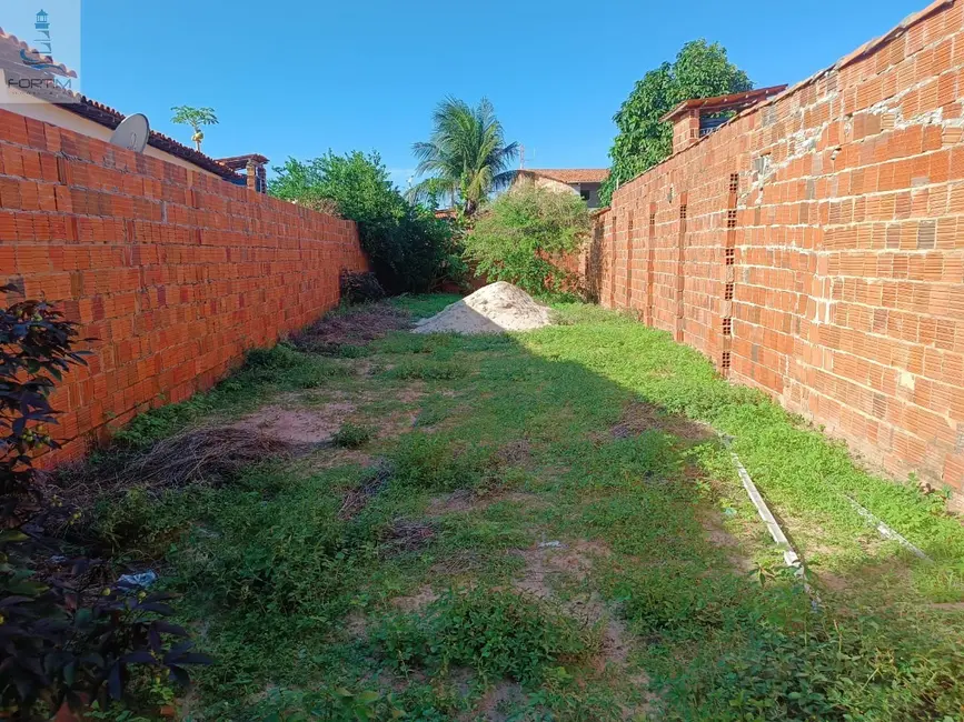Foto 1 de Terreno / Lote à venda, 150m2 em Centro, Fortim - CE