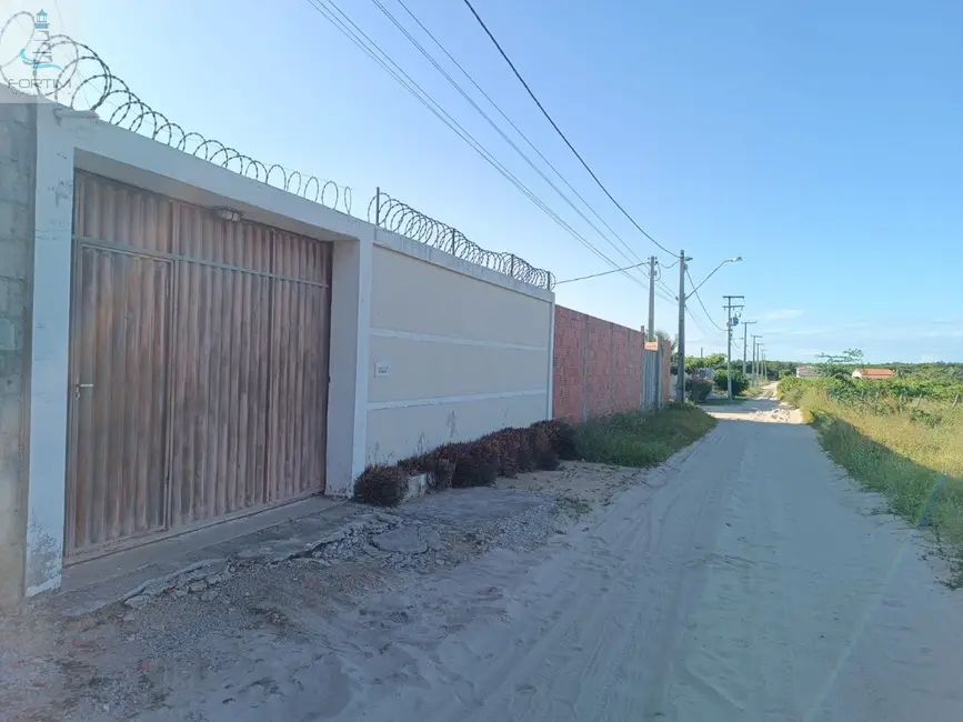 Foto 3 de Casa com 3 quartos à venda, 260m2 em Fortim - CE