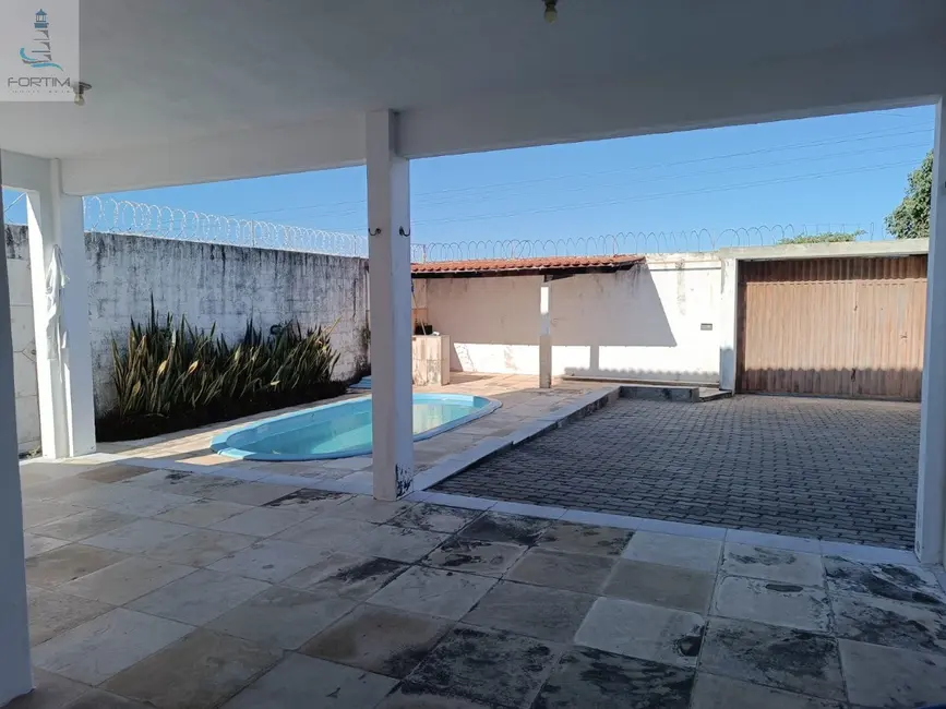 Foto 9 de Casa com 3 quartos à venda, 260m2 em Fortim - CE