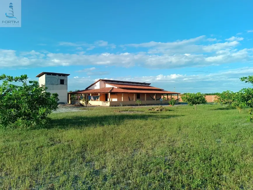 Sítio / Rancho com 3 quartos à venda, 335m2 em Fortim - CE - imagem 1 Foto 1 de Sítio / Rancho com 3 quartos à venda, 335m2 em Fortim - CE
