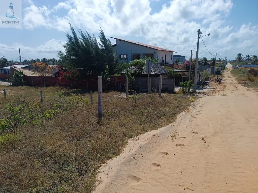 Foto 4 de Terreno / Lote à venda, 396m2 em Fortim - CE