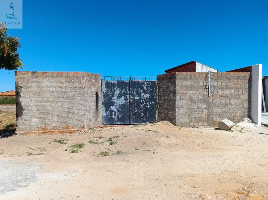 Foto 4 de Terreno / Lote à venda, 350m2 em Centro, Fortim - CE