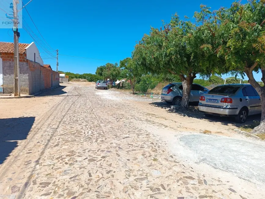 Foto 2 de Terreno / Lote à venda, 350m2 em Centro, Fortim - CE