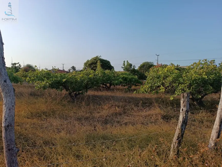 Foto 1 de Terreno / Lote à venda, 720m2 em Fortim - CE