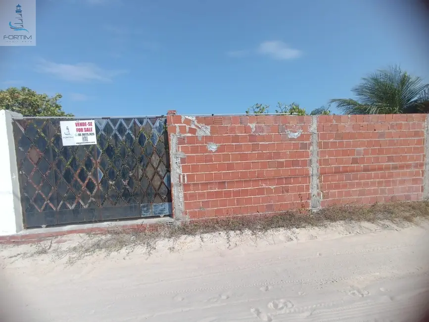 Foto 3 de Terreno / Lote à venda, 840m2 em Fortim - CE