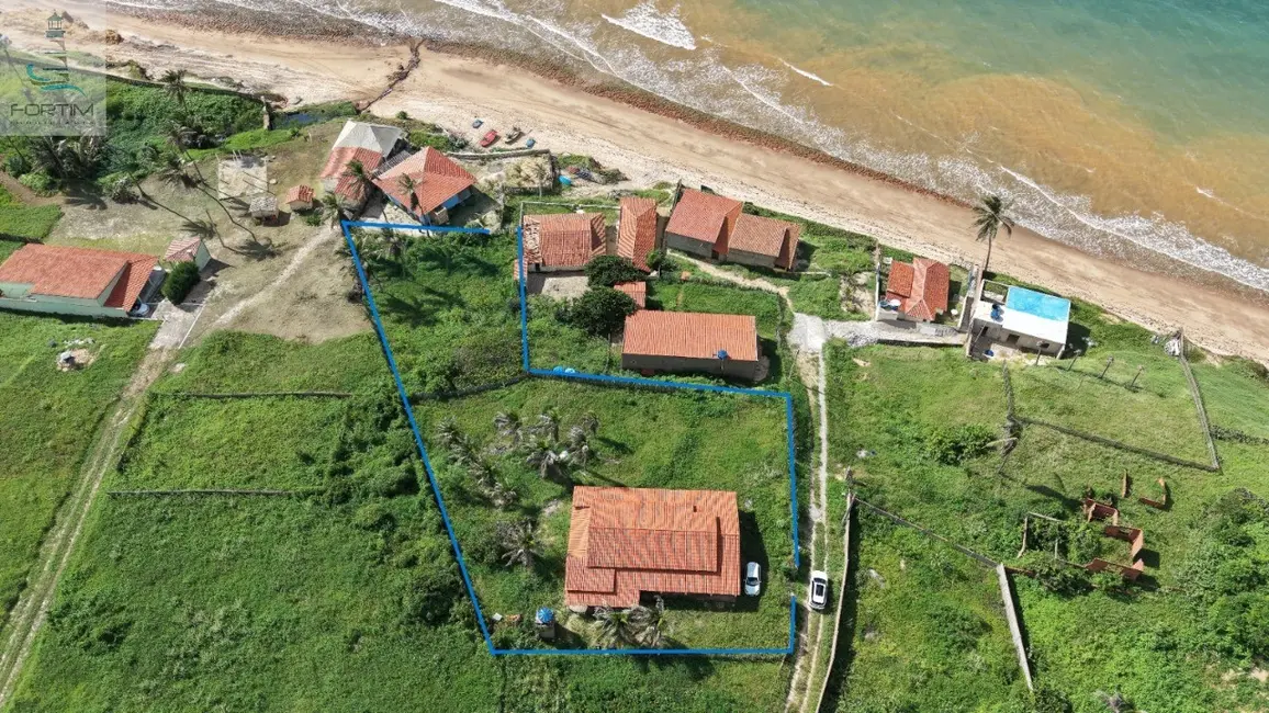 Foto 1 de Casa com 4 quartos à venda, 150m2 em Aracati - CE