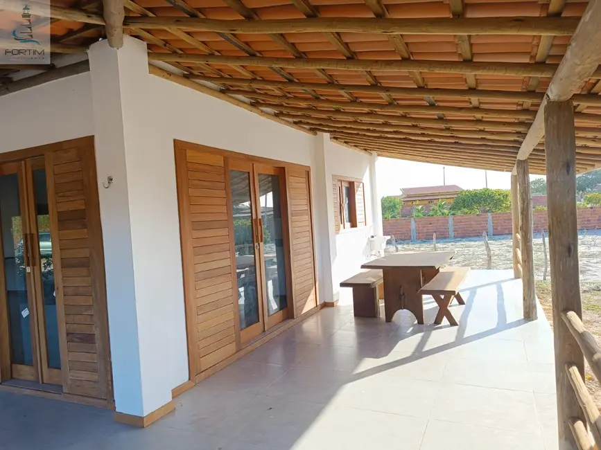 Foto 4 de Casa com 2 quartos à venda, 840m2 em Fortim - CE