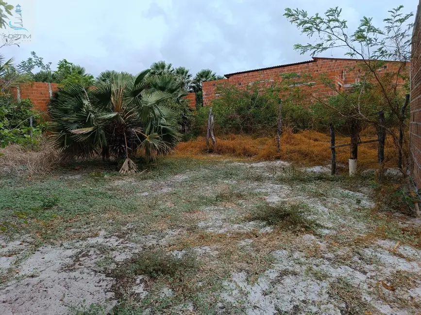Foto 1 de Terreno / Lote à venda, 72m2 em Centro, Fortim - CE