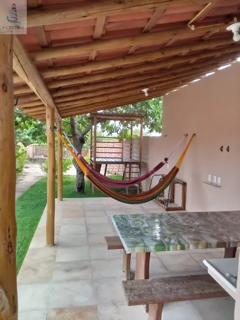 Foto 6 de Casa com 1 quarto para alugar, 300m2 em Fortim - CE