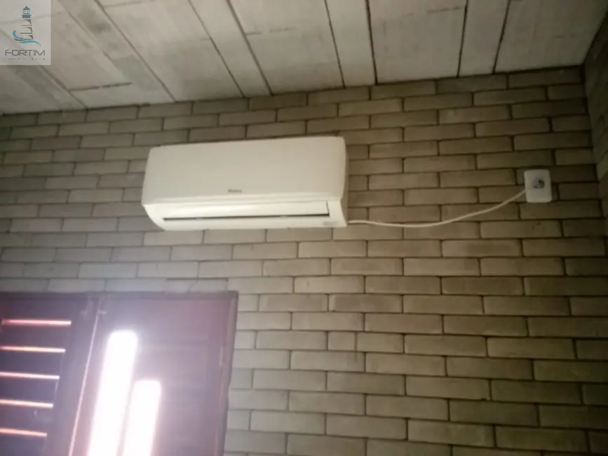 Foto 4 de Casa com 1 quarto para alugar, 300m2 em Fortim - CE