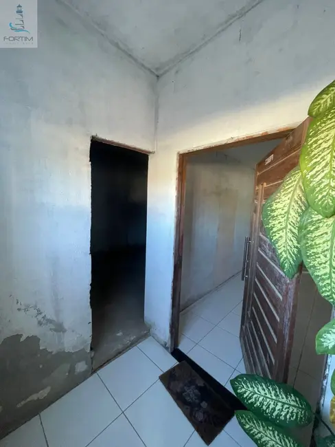 Foto 4 de Casa com 2 quartos à venda, 298m2 em Fortim - CE
