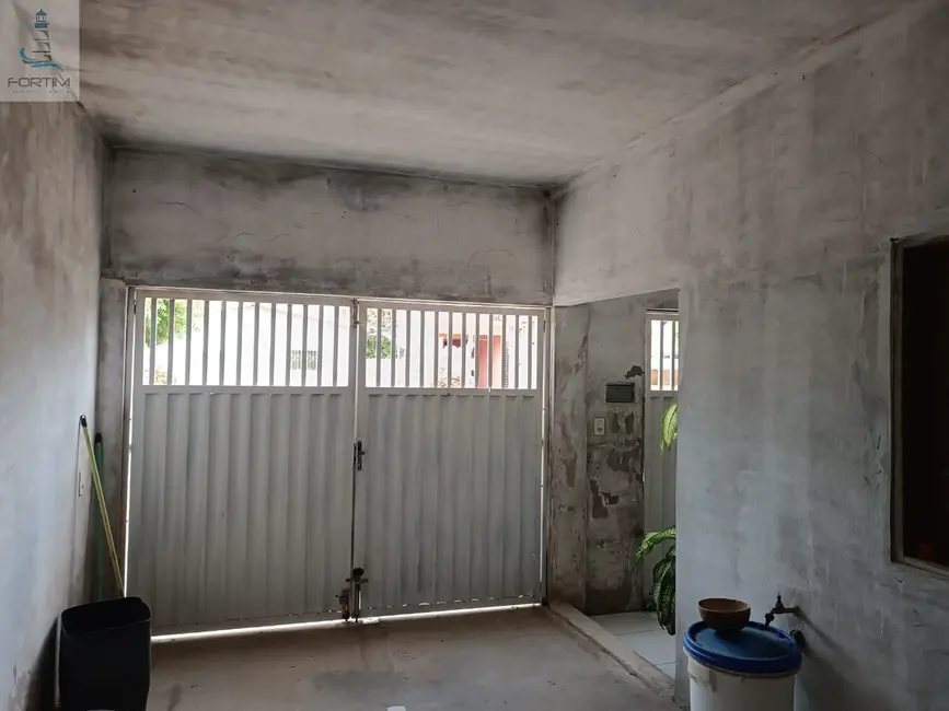Foto 6 de Casa com 2 quartos à venda, 298m2 em Fortim - CE