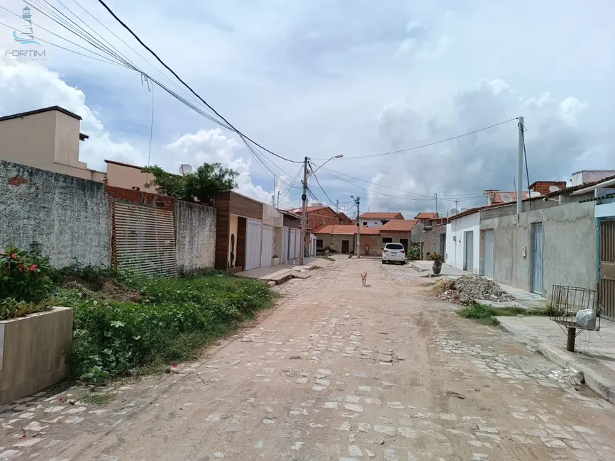 Foto 2 de Casa com 1 quarto à venda, 40m2 em Aracati - CE