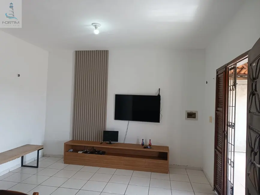 Foto 5 de Casa com 3 quartos à venda, 800m2 em Centro, Fortim - CE