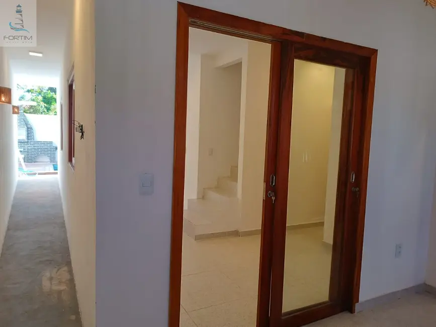 Foto 4 de Casa com 3 quartos à venda em Fortim - CE