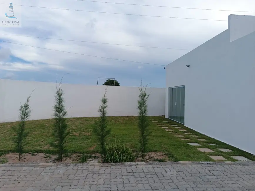Foto 4 de Casa com 2 quartos à venda, 692m2 em Aracati - CE